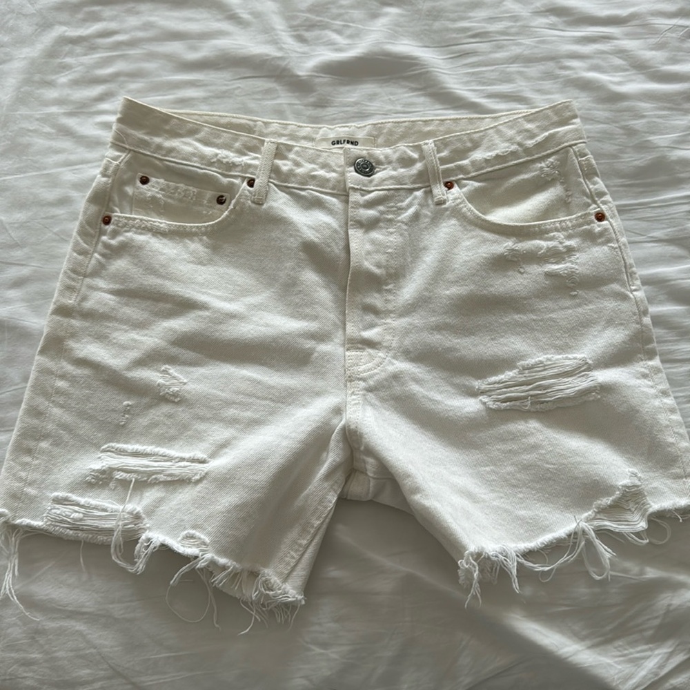 Grlfrnd white denim shorts. 26